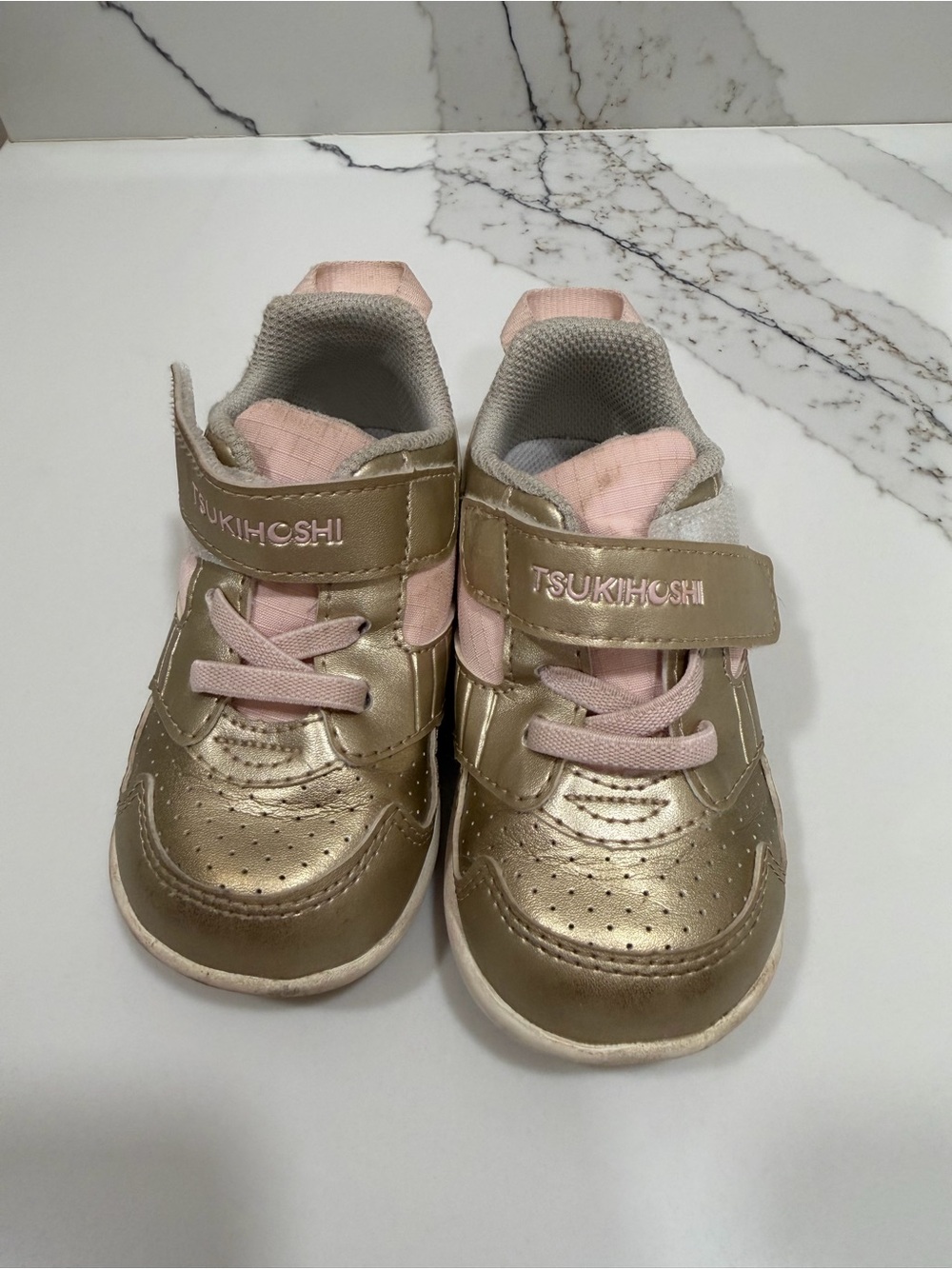 Tsukihoshi Kids Sneakers in Gold and Pink